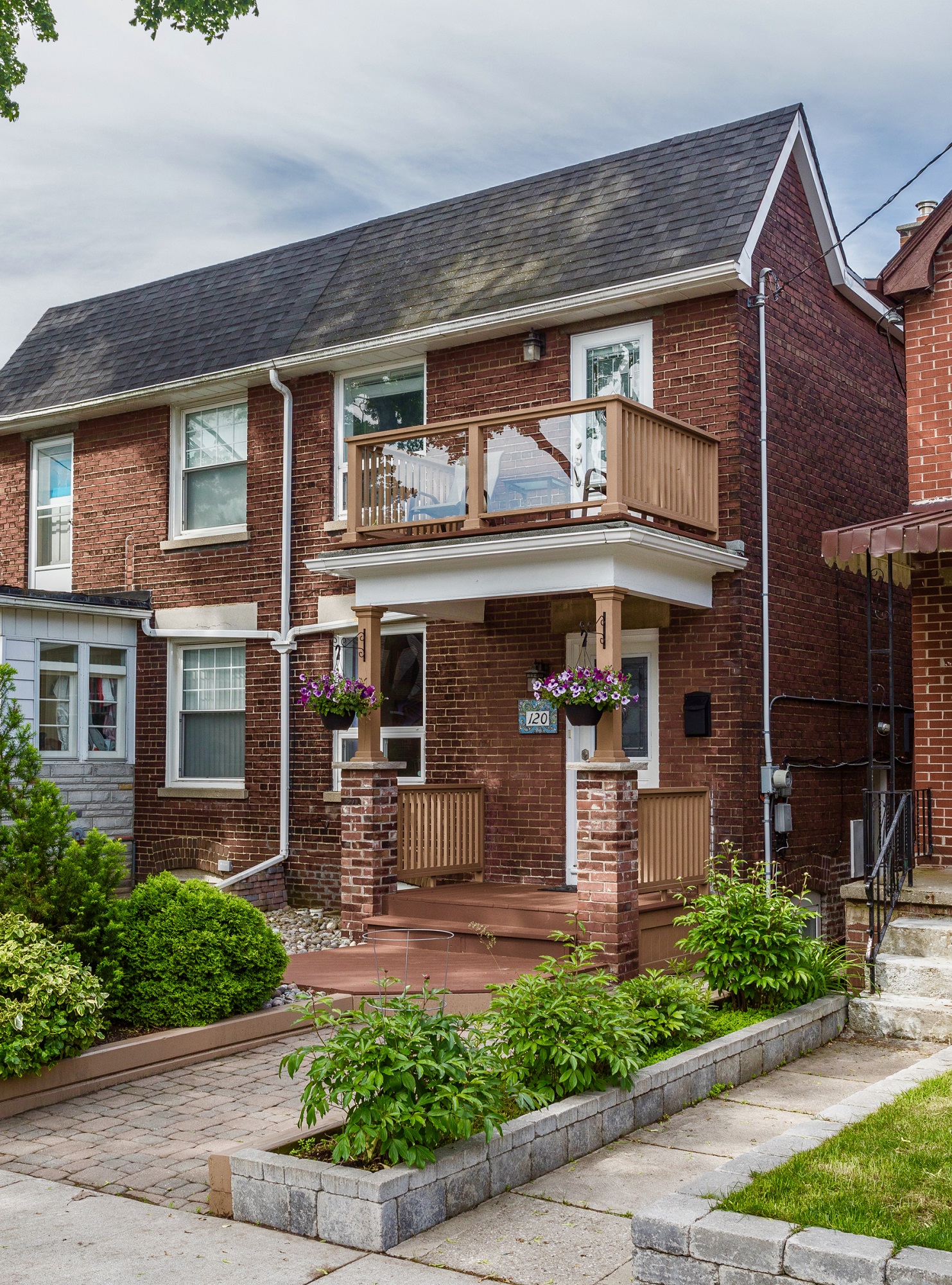 120 Drayton Avenue Leeanne Weld