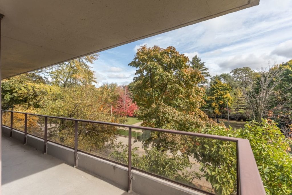 10 Avoca Avenue, Suite 304 Leeanne Weld